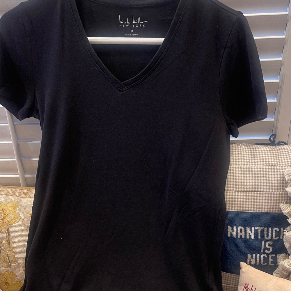 Nicole Miller Classic Black Short Sleeve Top